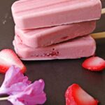 Strawberry-rhubarb-coconut-popsicles-6803